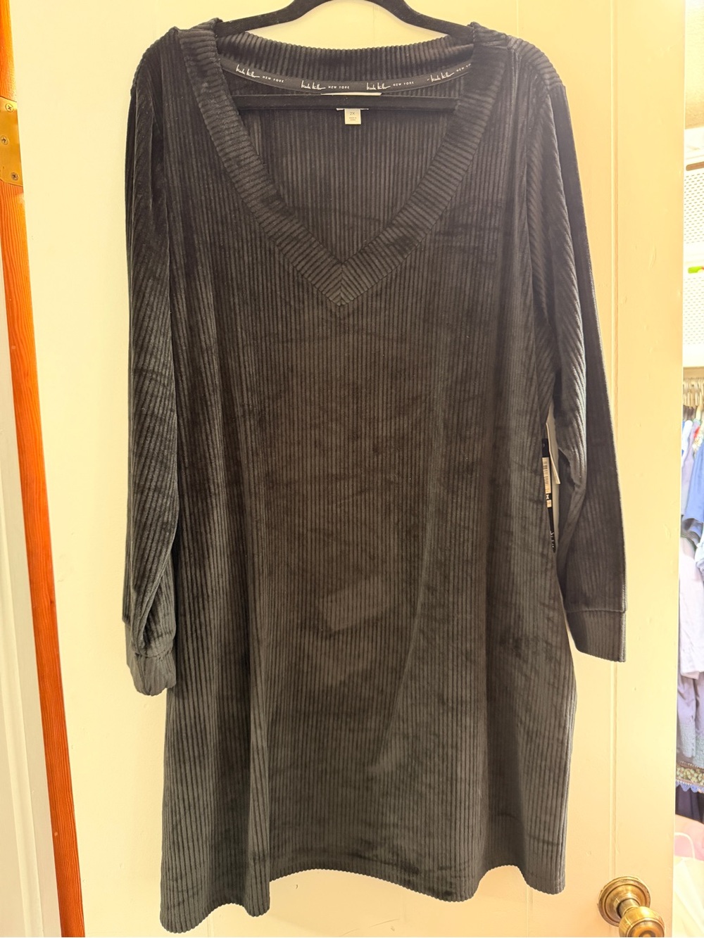 Women's Velvet Rib V-Neck Tunic Top/Dress Black